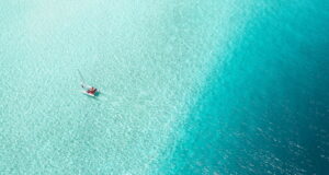 lone_boat