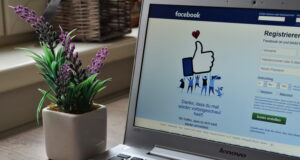 Facebook_groups